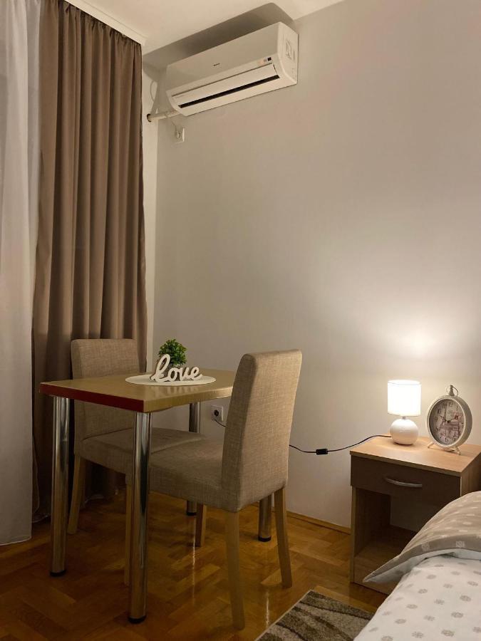 Apartman Ns Dan Centar Novi Sad Exterior foto